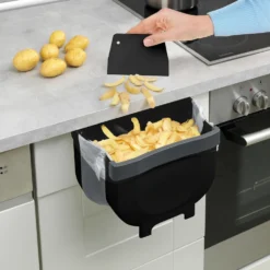 gft afvalbakje aanrecht met schraper Wenko - Black Outdoor Kitchen