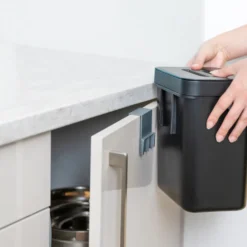 Mini afvalbakje ophangbaar Wenko - Black Outdoor Kitchen