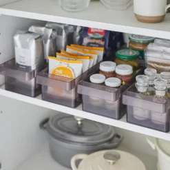 Voorraad en koelkast bakje Yamazaki